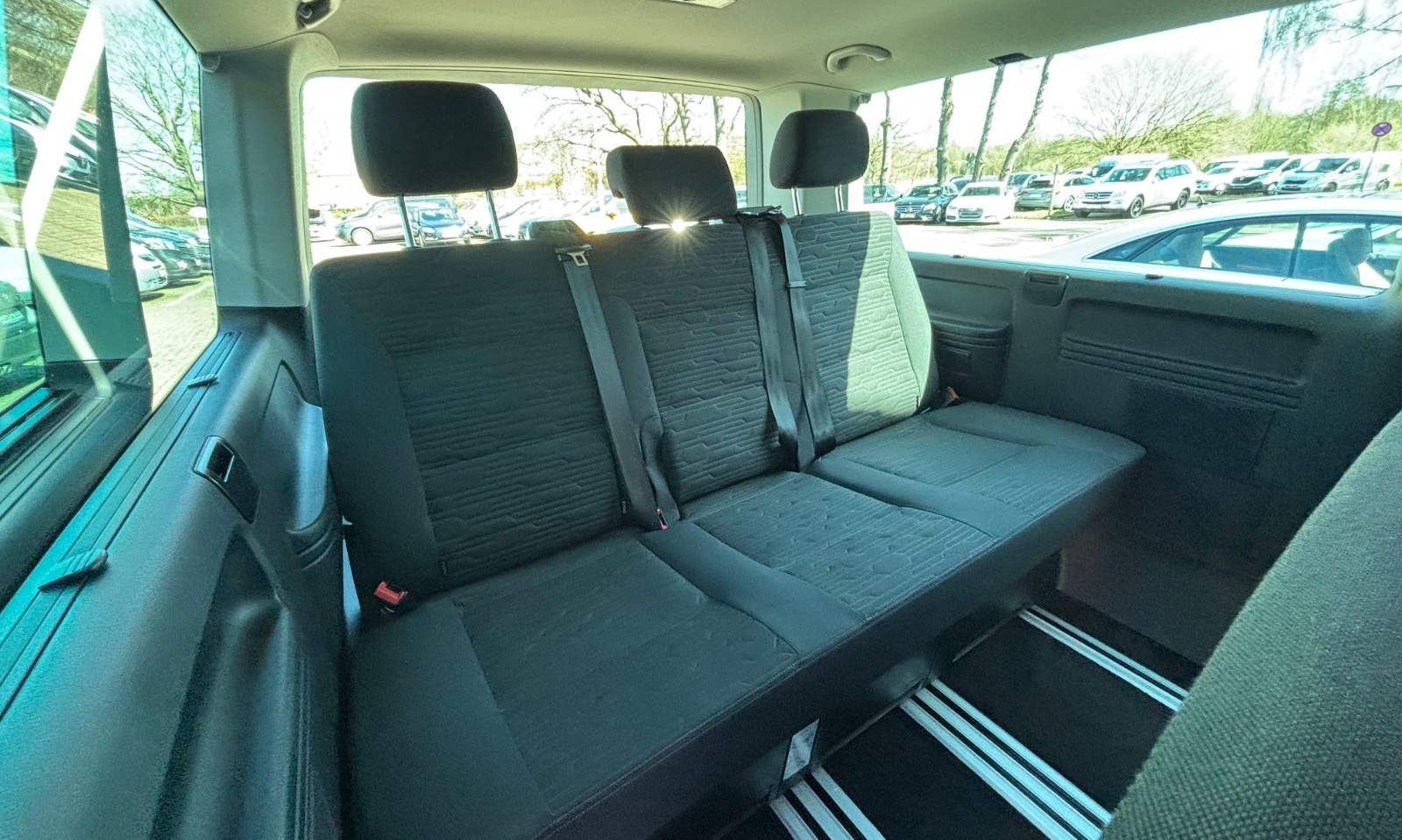 Volkswagen T6.1 Multivan 150PS DSG LR lang LED Virtual AHK foto 19