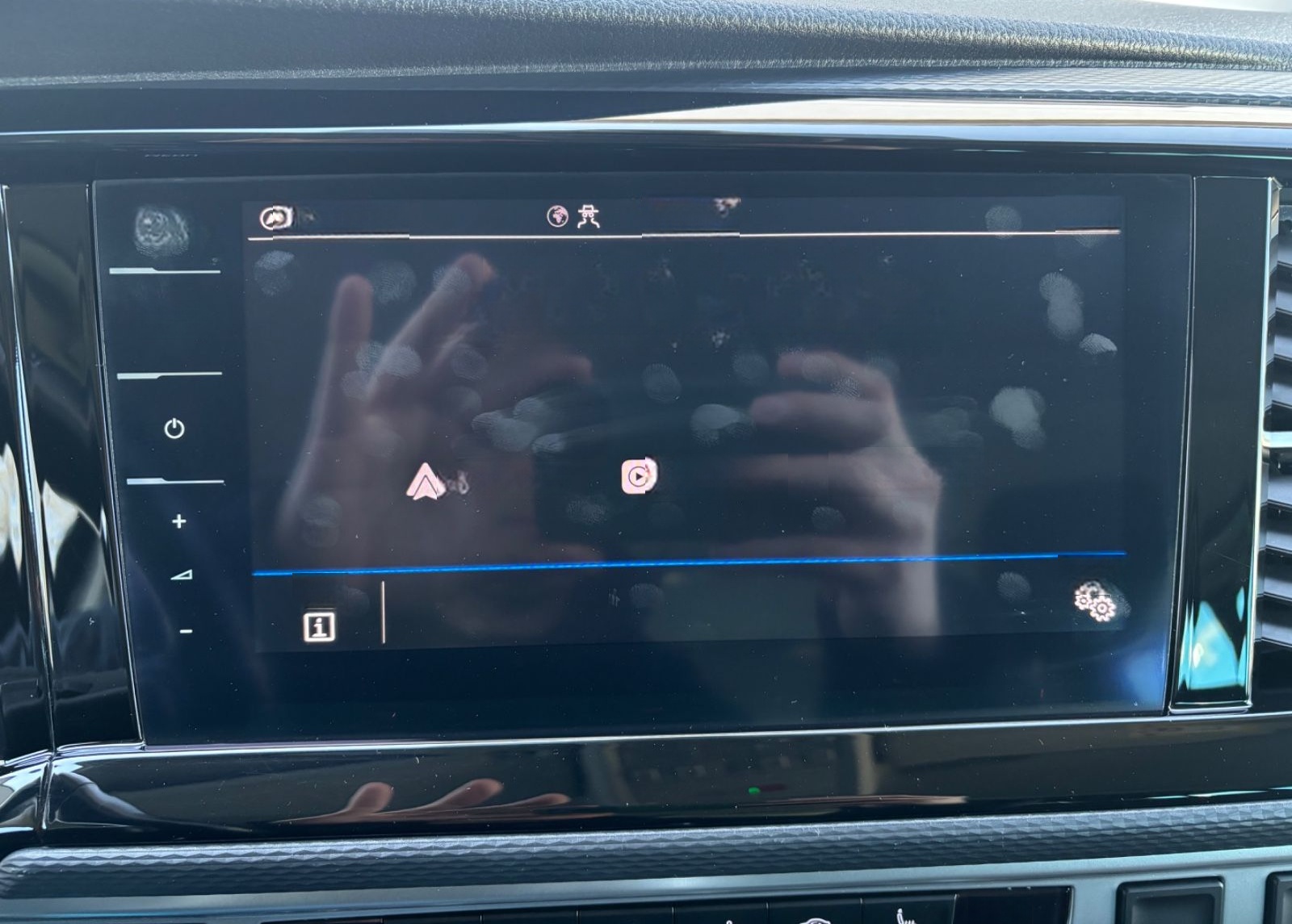 Volkswagen T6.1 Multivan 150PS DSG LR lang LED Virtual AHK foto 25