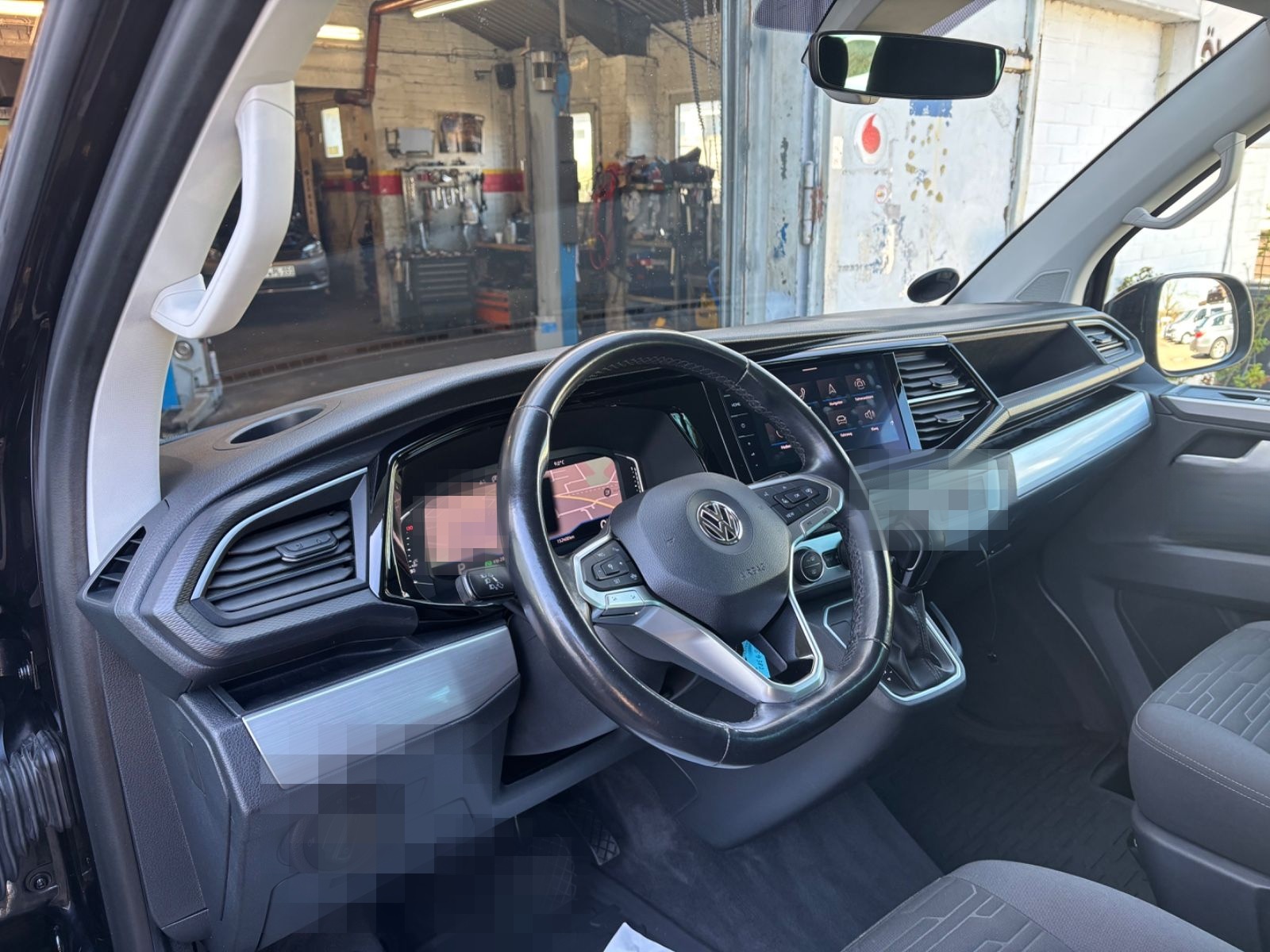 Volkswagen T6.1 Multivan 150PS DSG LR lang LED Virtual AHK foto 6