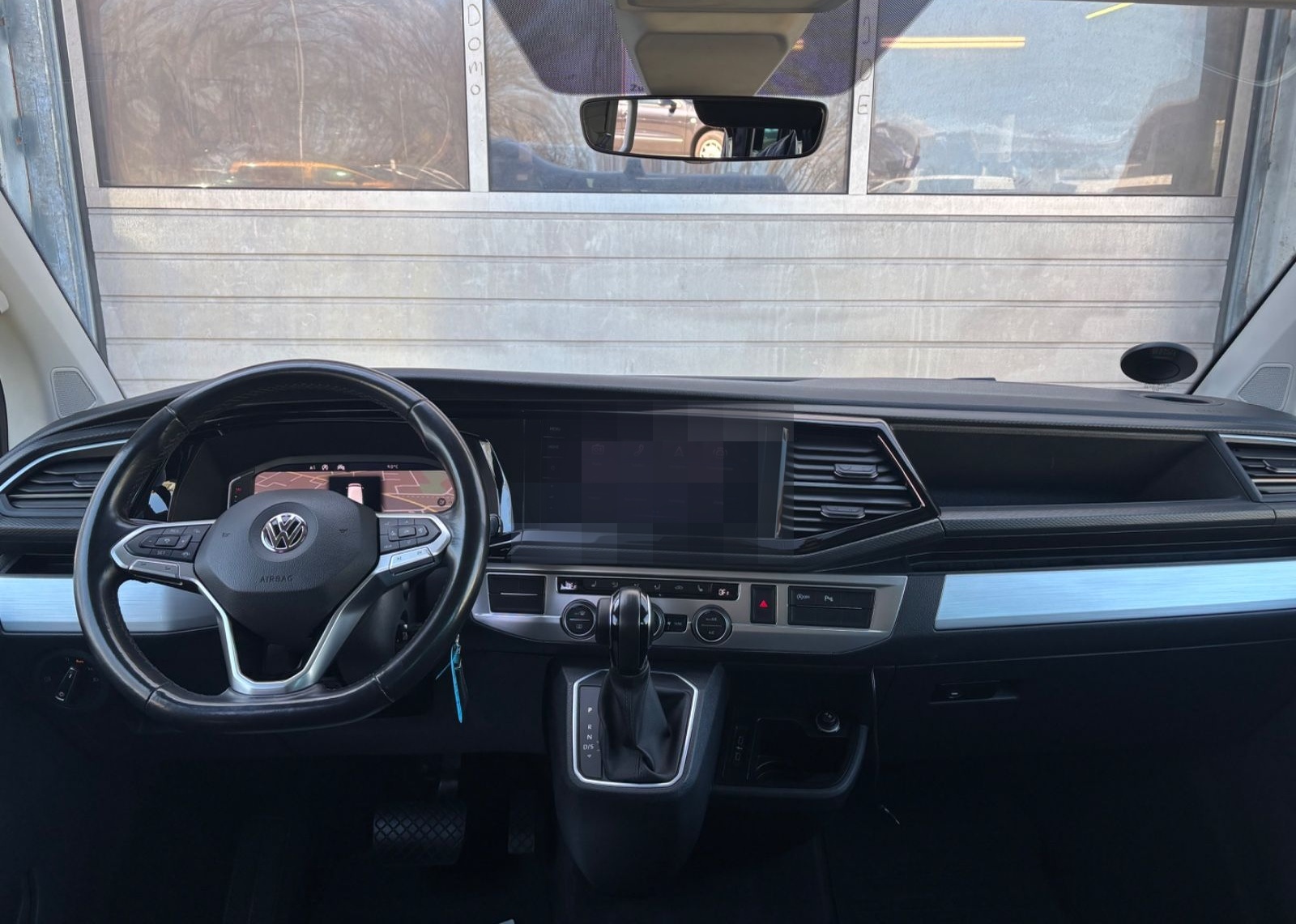 Volkswagen T6.1 Multivan 150PS DSG LR lang LED Virtual AHK foto 8