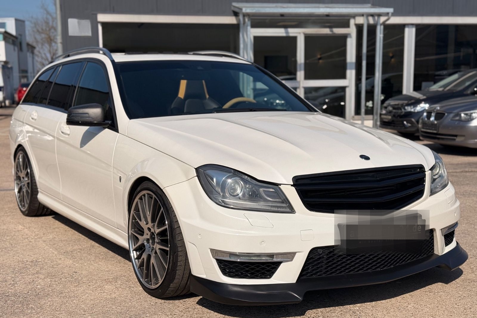 Mercedes-Benz C 63 AMG *LOEWENSTEIN 569 PS* foto 3