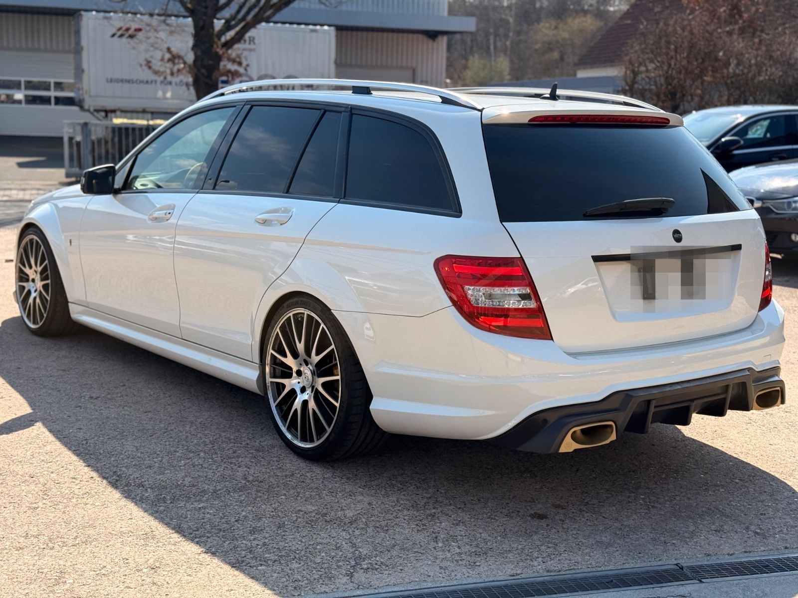 Mercedes-Benz C 63 AMG *LOEWENSTEIN 569 PS* foto 6