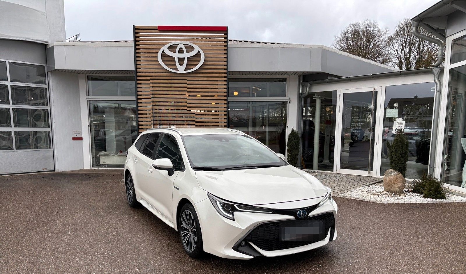 Toyota Corolla 1,8 Hybrid Club Touring Sports Relax foto 2