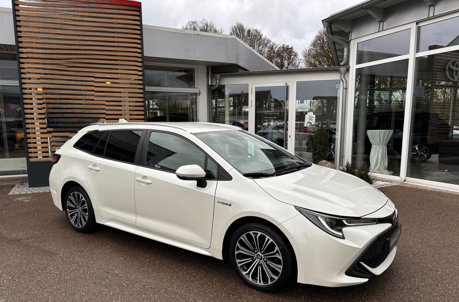 Toyota Corolla 1,8 Hybrid Club Touring Sports Relax foto 3