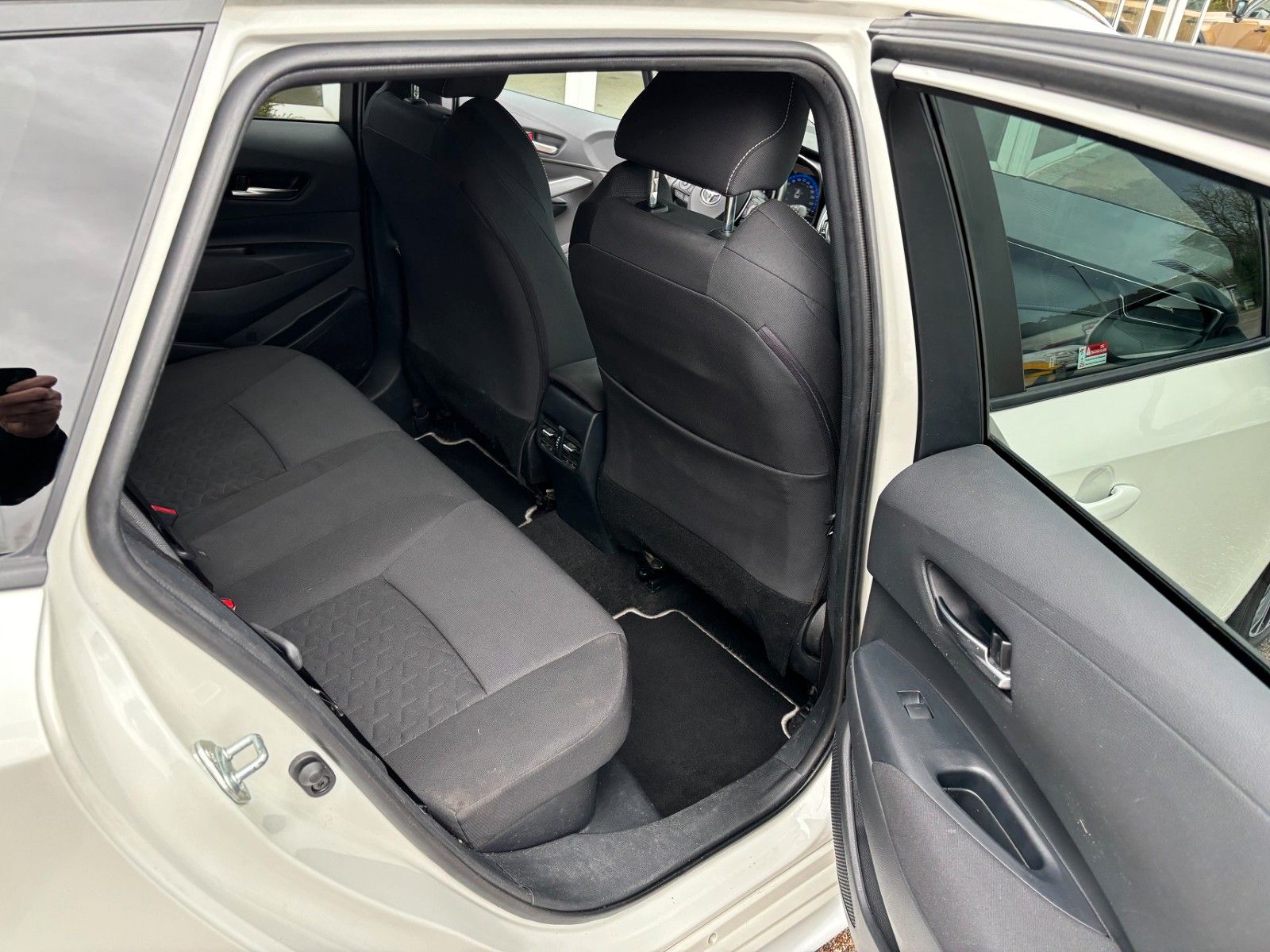 Toyota Corolla 1,8 Hybrid Club Touring Sports Relax foto 10
