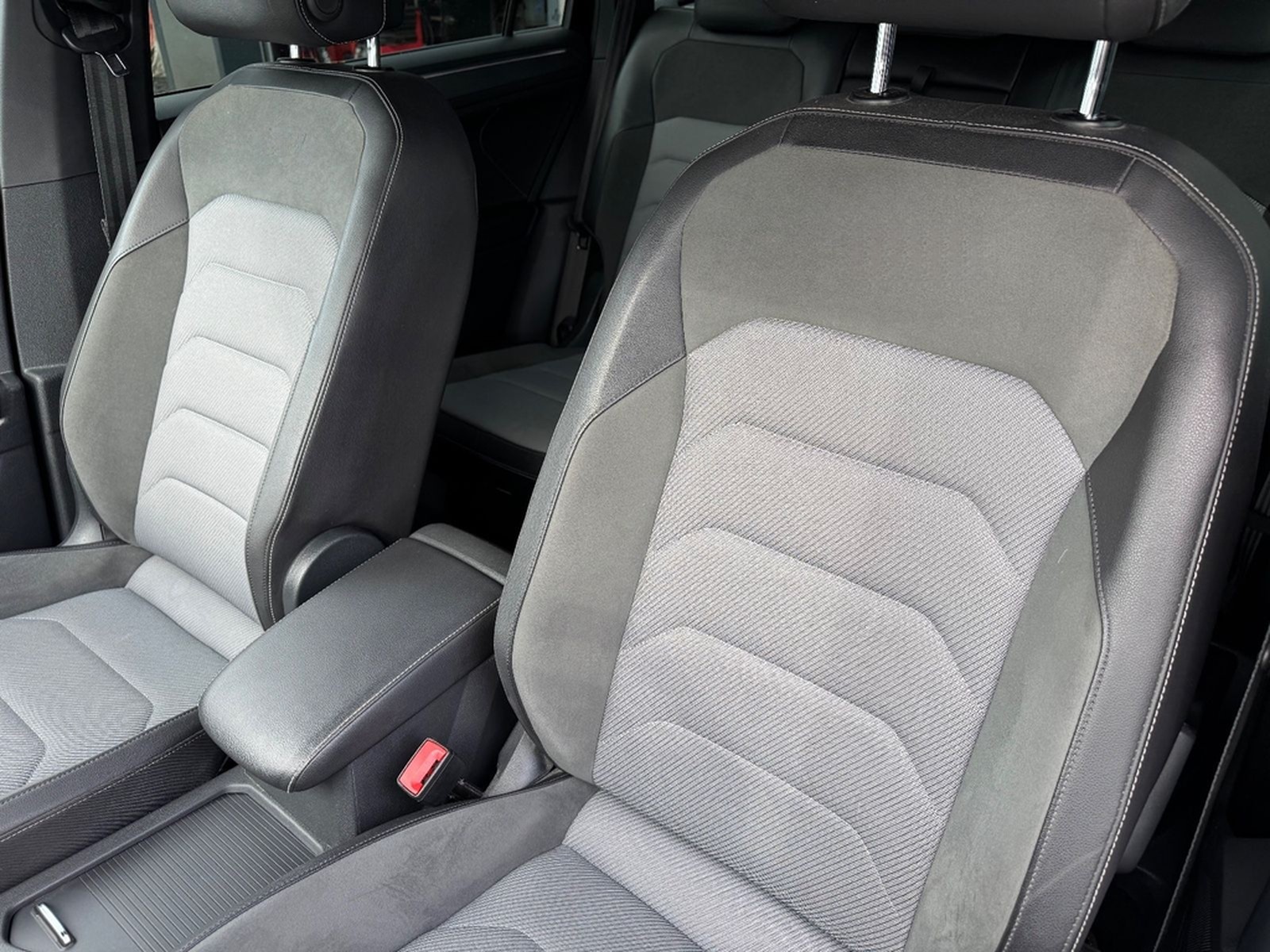 Volkswagen Tiguan Allspace Highline 4Motion R-Line foto 12