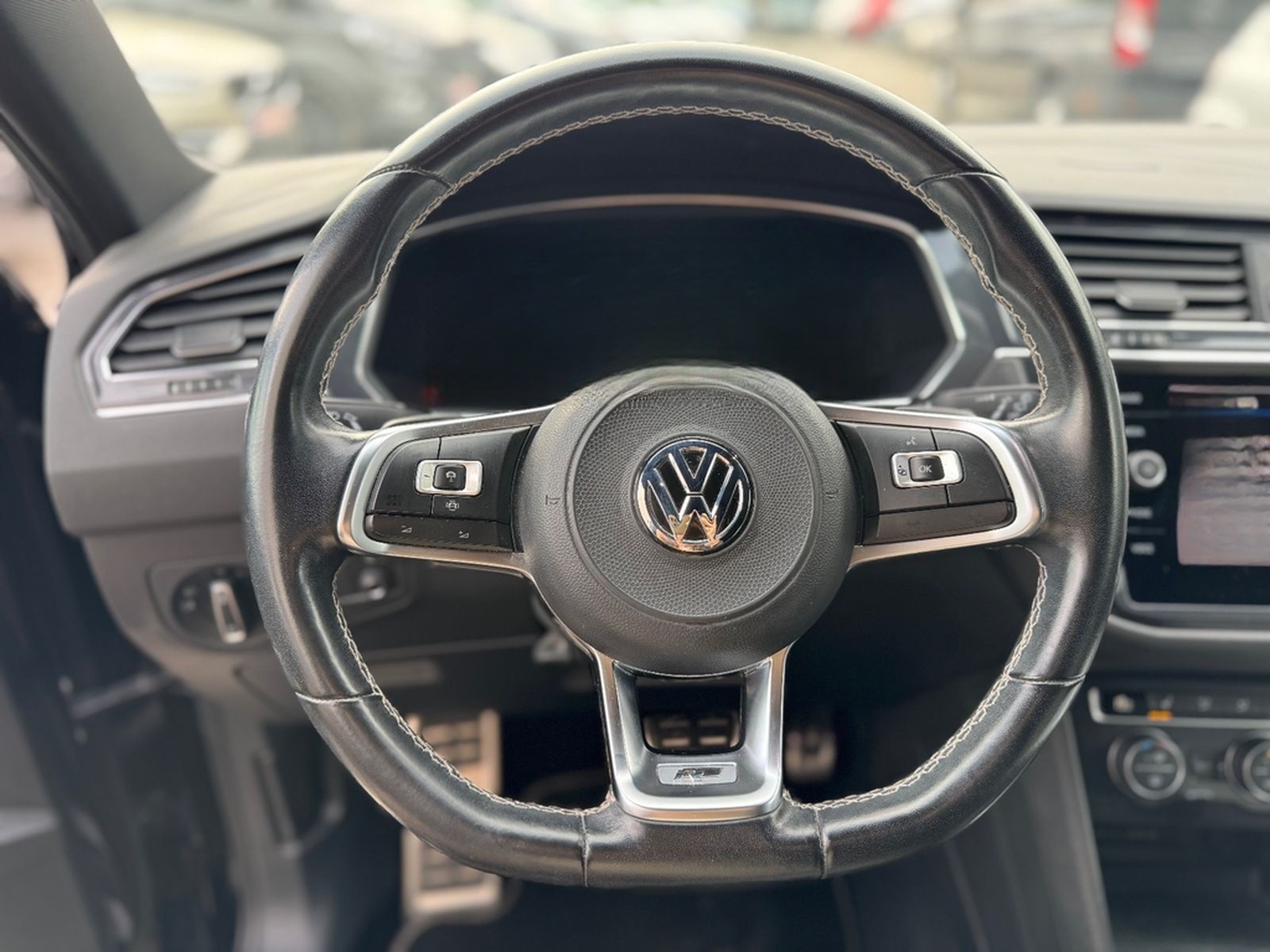 Volkswagen Tiguan Allspace Highline 4Motion R-Line foto 14