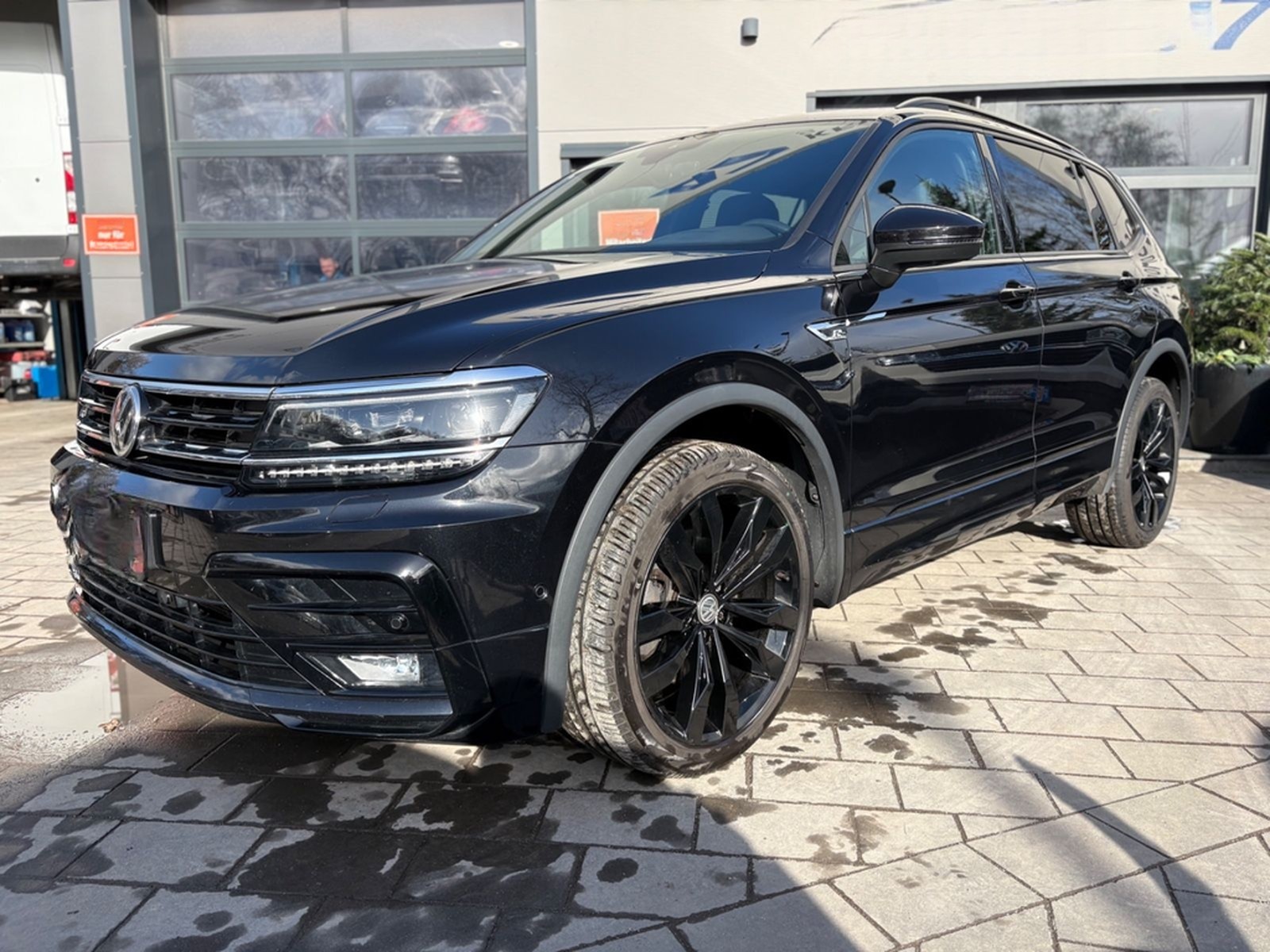 Volkswagen Tiguan Allspace Highline 4Motion R-Line foto 3