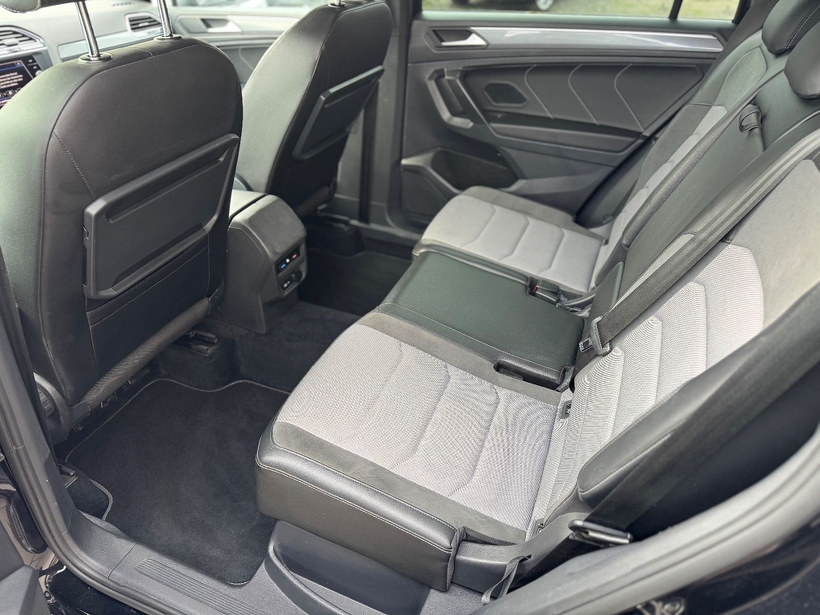 Volkswagen Tiguan Allspace Highline 4Motion R-Line foto 23