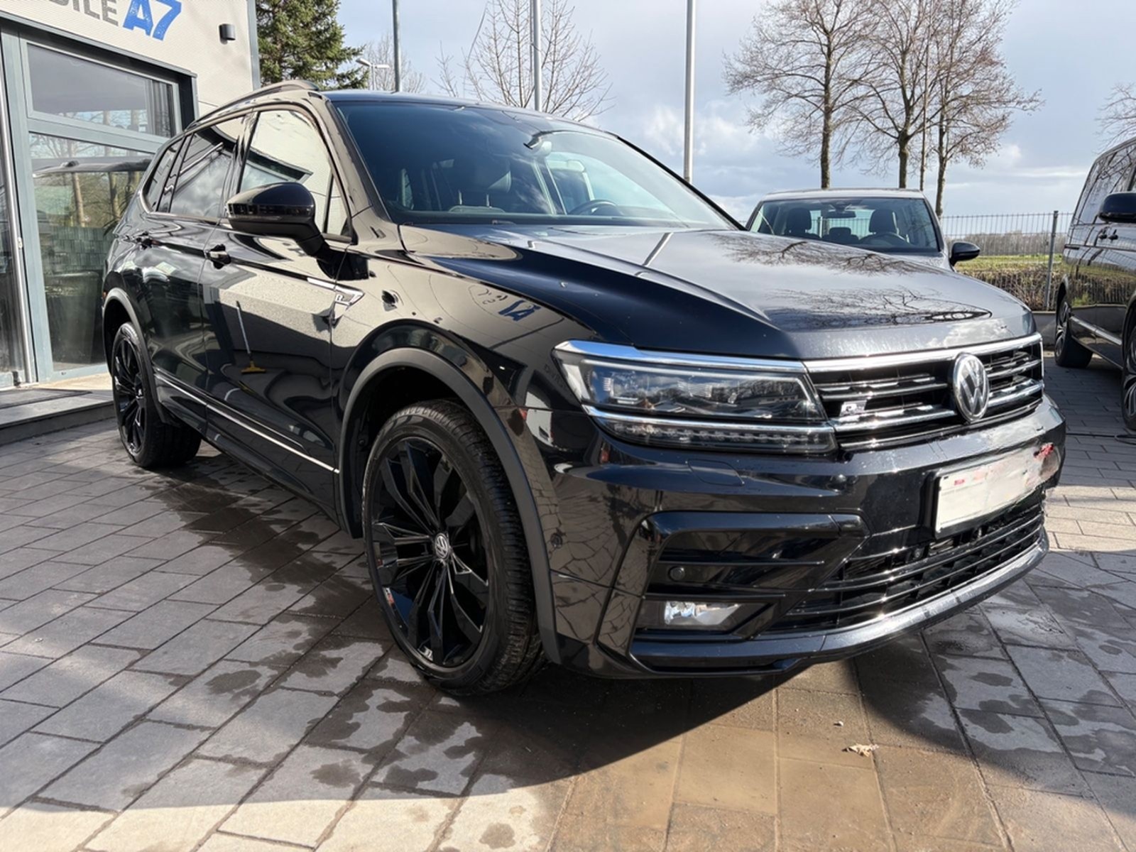 Volkswagen Tiguan Allspace Highline 4Motion R-Line foto 4