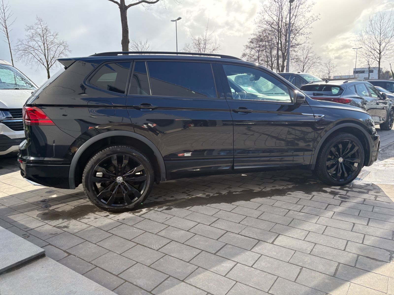 Volkswagen Tiguan Allspace Highline 4Motion R-Line foto 5