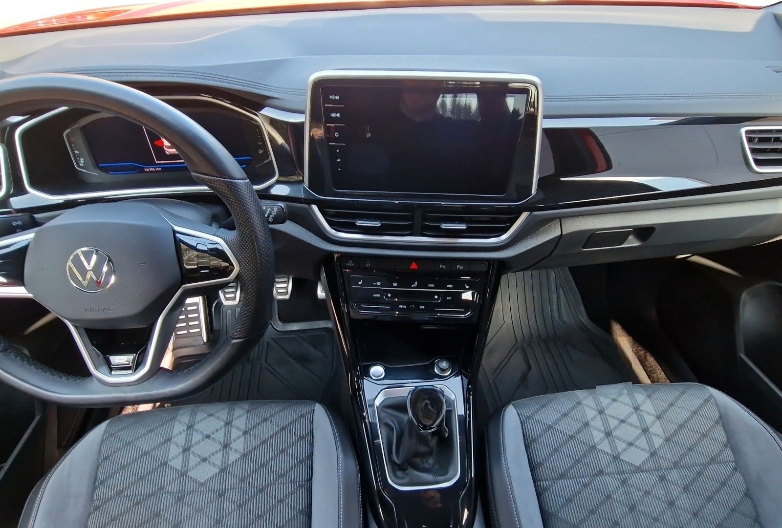 Volkswagen T-Roc 1.5 TSI R-Line/Matrix/Navi/Kamera foto 9