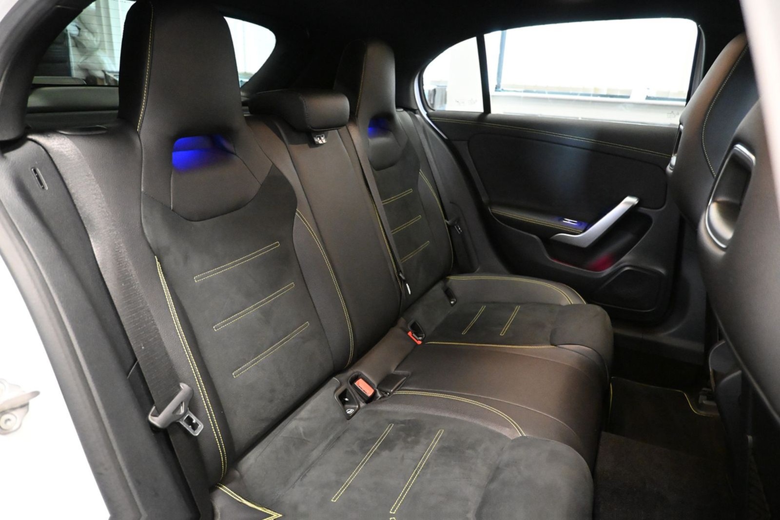 Mercedes-Benz A 250 AMG LINE Edition 1 *M-BEAM *WIDE *AHK *SHZ foto 17