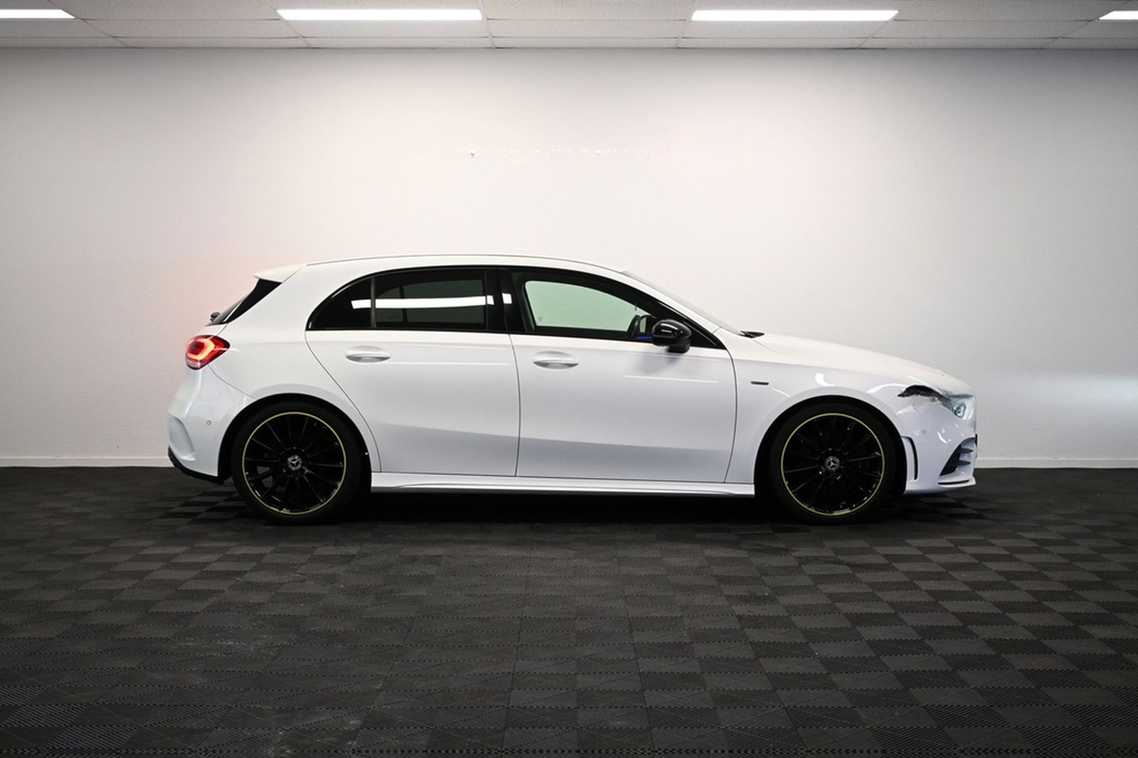 Mercedes-Benz A 250 AMG LINE Edition 1 *M-BEAM *WIDE *AHK *SHZ foto 5