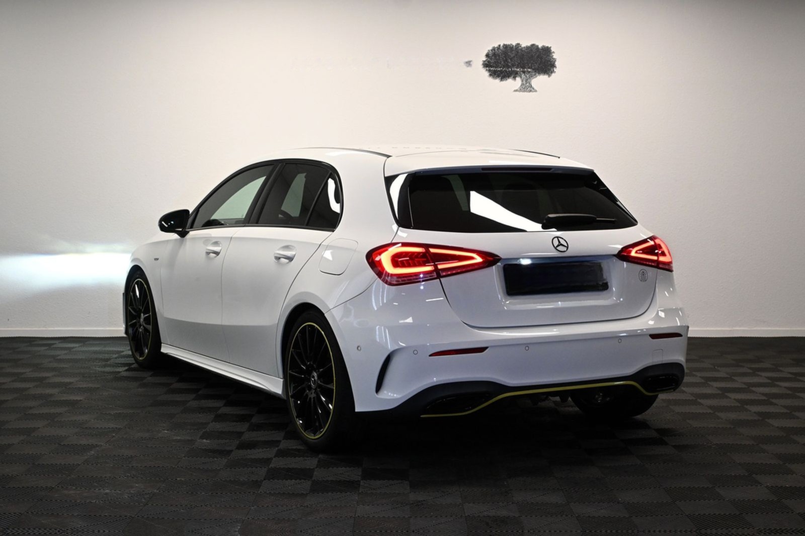 Mercedes-Benz A 250 AMG LINE Edition 1 *M-BEAM *WIDE *AHK *SHZ foto 10
