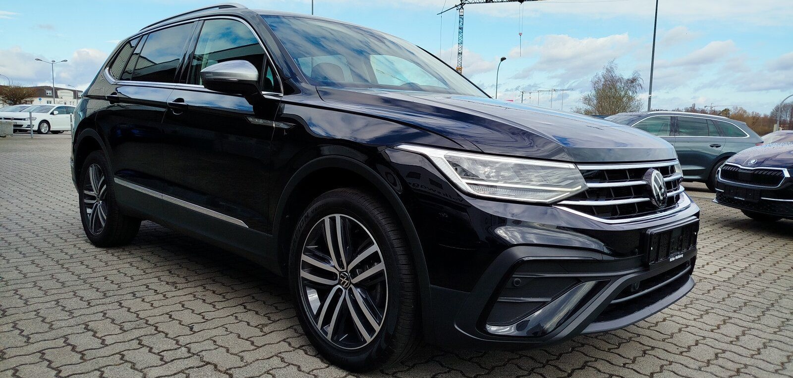 Volkswagen Tiguan Allspace 1.5 TSI Life AHK Navi Kamera foto 4