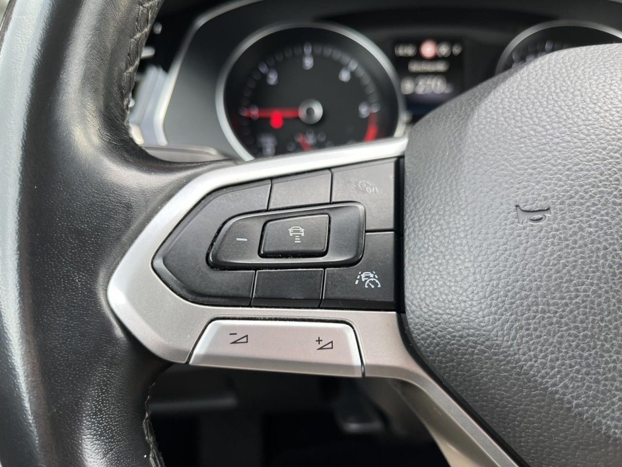 Volkswagen Passat Variant 2,0 l TDI DSG Business (IQLight+N foto 17
