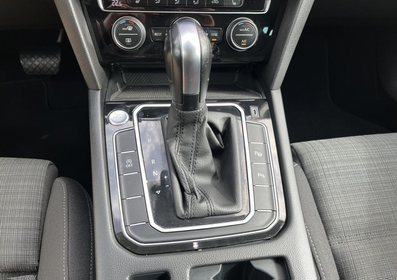 Volkswagen Passat Variant 2,0 l TDI DSG Business (IQLight+N foto 19