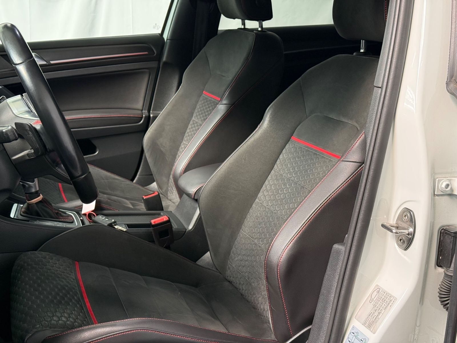 Volkswagen Golf VII Lim. GTI Performance/PURE-WHITE/ACC/LED foto 13