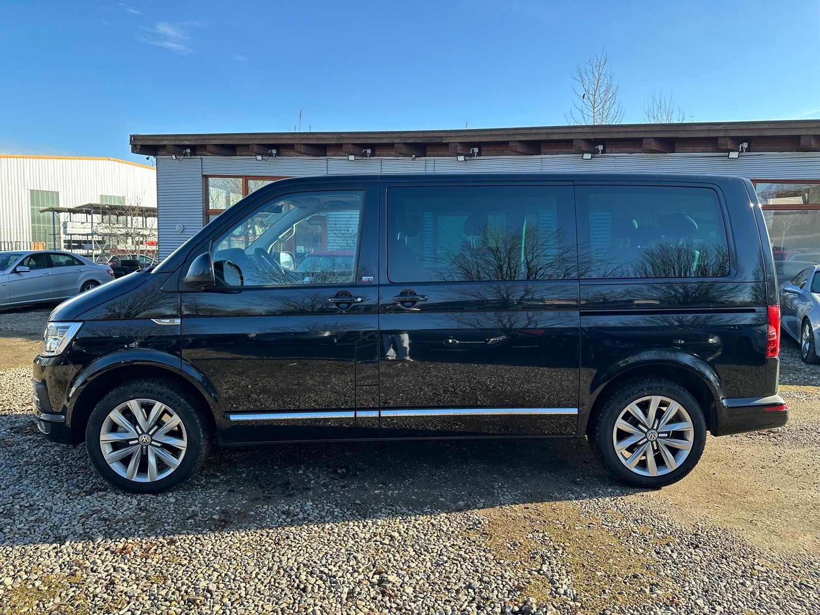 Volkswagen T6 Multivan Multivan Generation Six foto 4