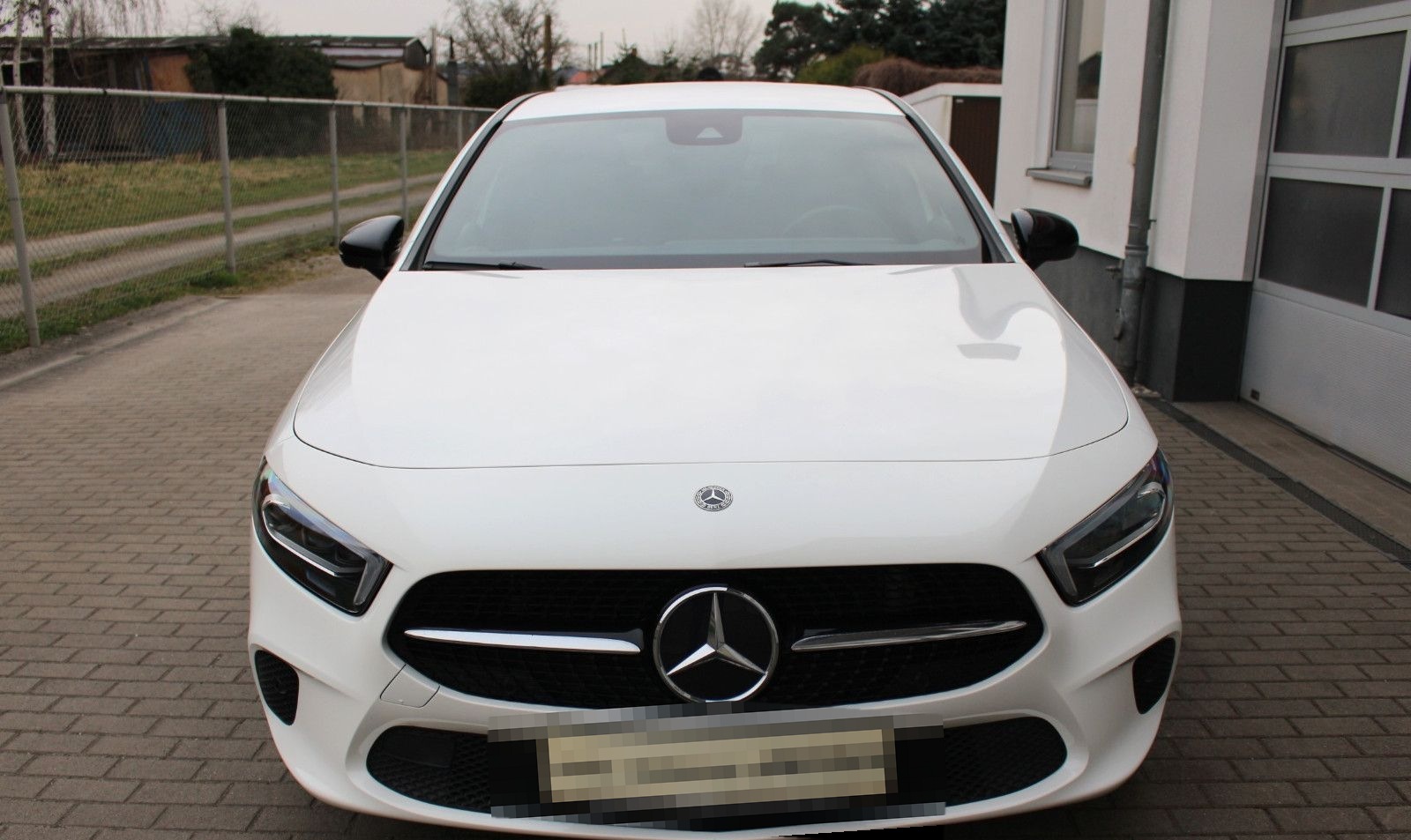 Mercedes-Benz A 200 Progressive Kamera LED Navi RS SHZ Tempoma foto 3