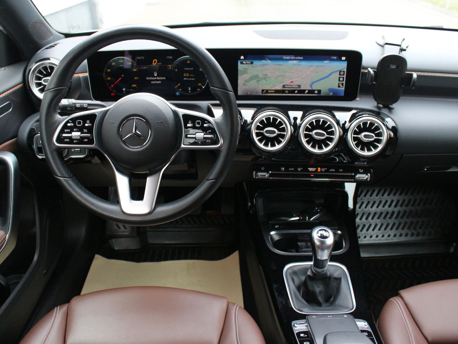 Mercedes-Benz A 200 Progressive Kamera LED Navi RS SHZ Tempoma foto 9