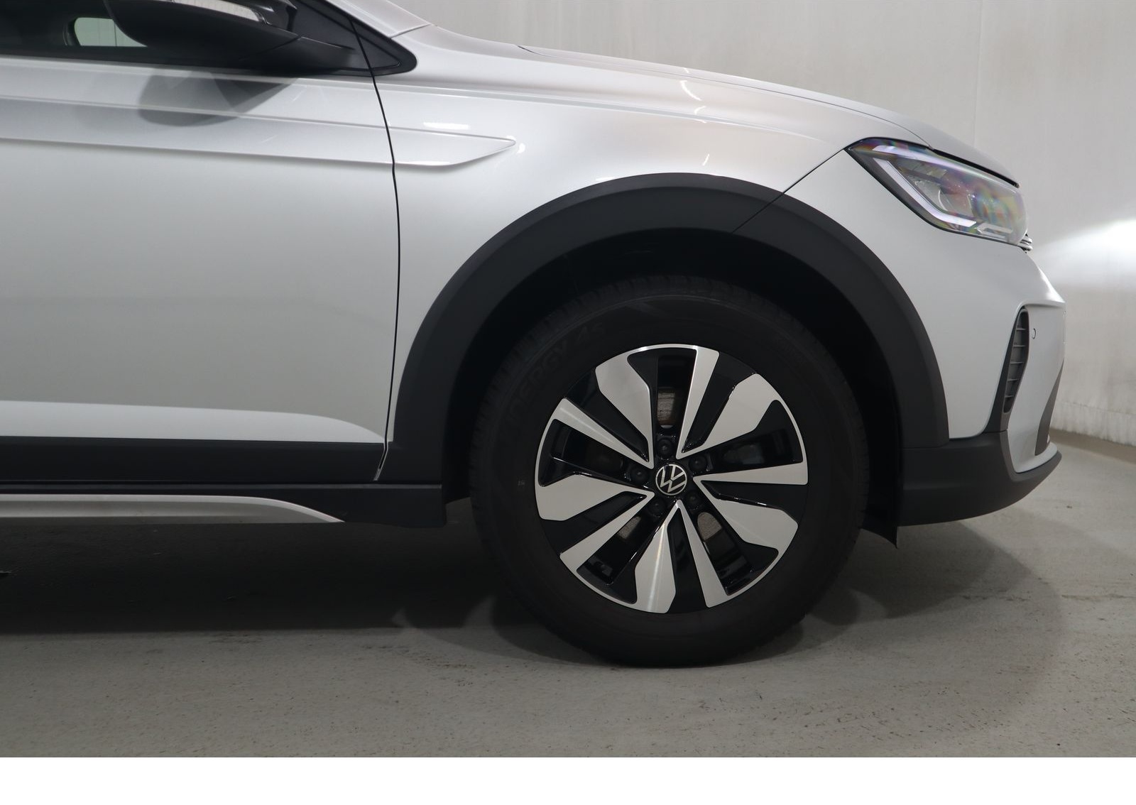 Volkswagen Taigo 1.0 TSI Goal PANO*CAM*SHZ*ACC*APP foto 6