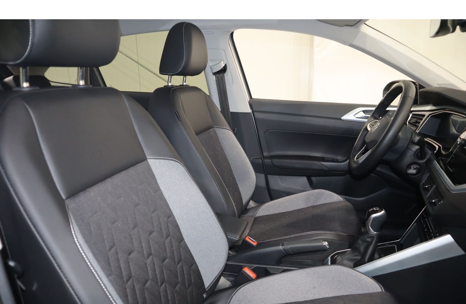 Volkswagen Taigo 1.0 TSI Goal PANO*CAM*SHZ*ACC*APP foto 8