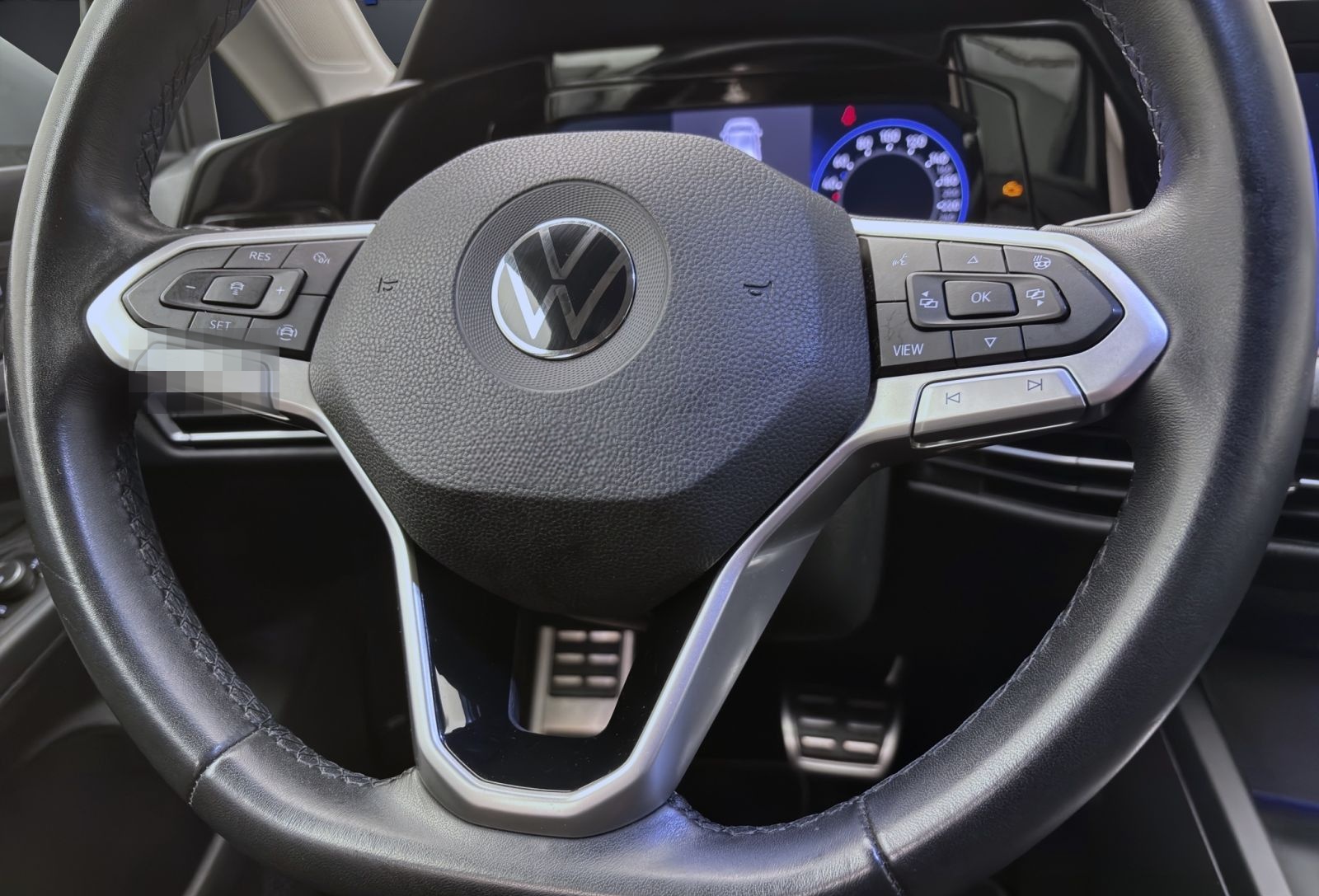 Volkswagen Golf 2.0 TDI DSG ACTIVE AHK NAVI ACC SITZHZG foto 12