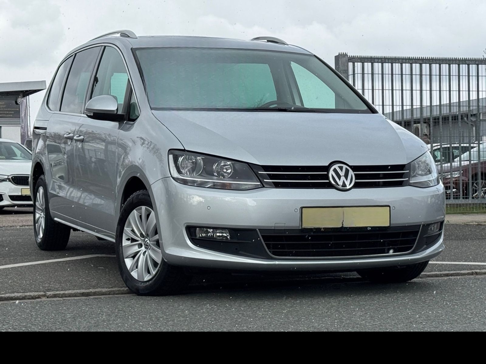 Volkswagen Sharan Comfortline 1.HAND*DSG*NAVI*PANO*7-SITZER foto 3