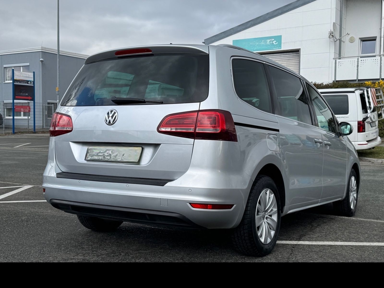 Volkswagen Sharan Comfortline 1.HAND*DSG*NAVI*PANO*7-SITZER foto 4