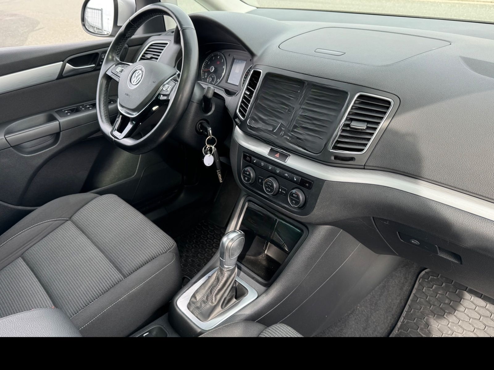 Volkswagen Sharan Comfortline 1.HAND*DSG*NAVI*PANO*7-SITZER foto 32