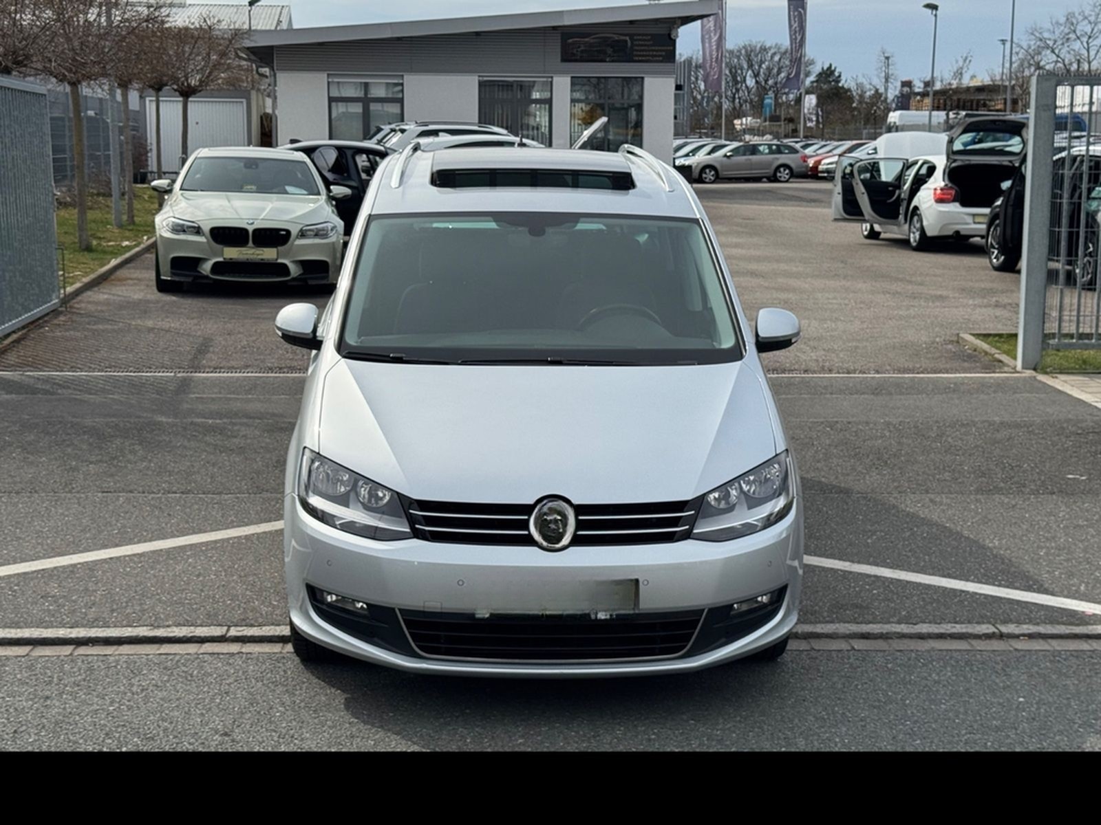 Volkswagen Sharan Comfortline 1.HAND*DSG*NAVI*PANO*7-SITZER foto 39