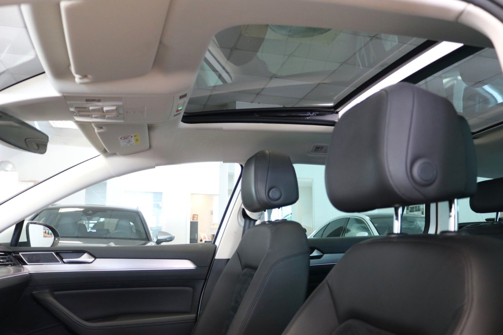 Volkswagen Passat Highline Virtual Pano Kamera ACC LED foto 14