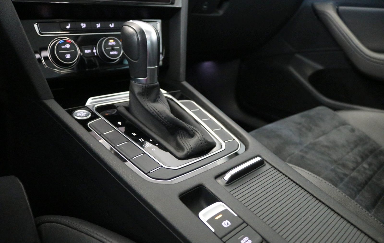Volkswagen Passat Highline Virtual Pano Kamera ACC LED foto 17