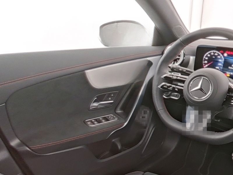 Mercedes-Benz CLA 200 SB AMG+FAHRASSIST+TOTW+AMBIENTE+360+KAM foto 9