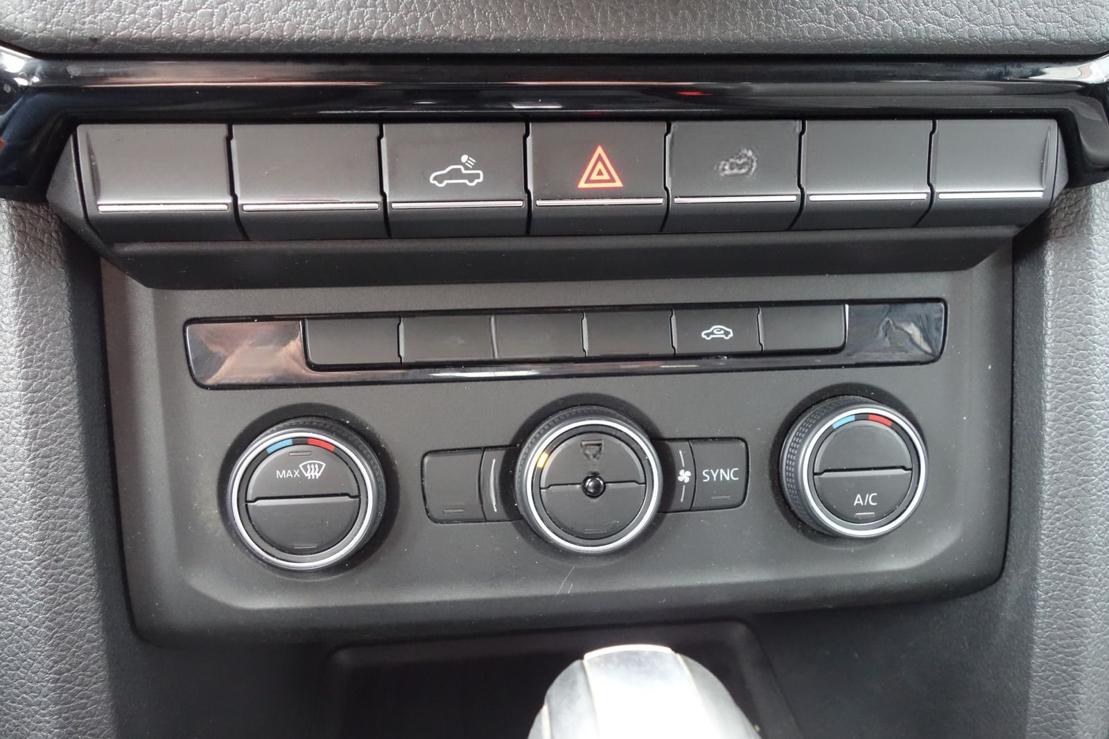 Volkswagen Amarok 3,0 TDI V6 4Mot DoKa STDHZG/AHK/KAM/20'' foto 15