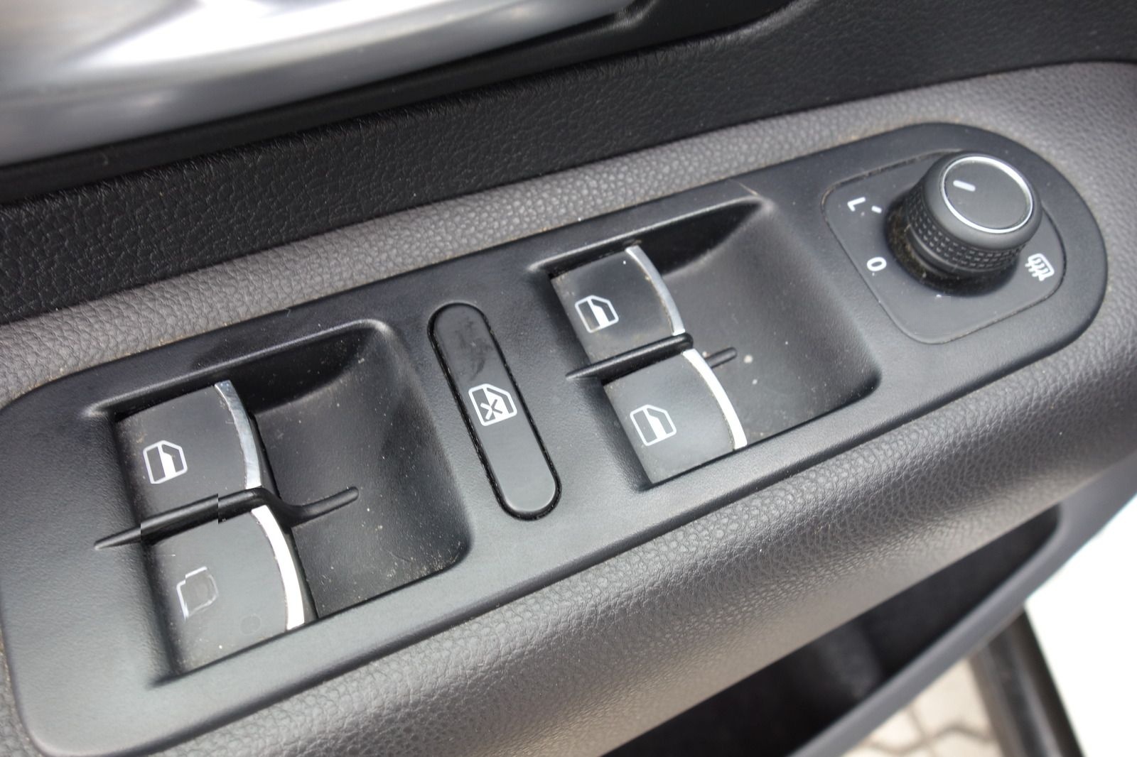 Volkswagen Amarok 3,0 TDI V6 4Mot DoKa STDHZG/AHK/KAM/20'' foto 24