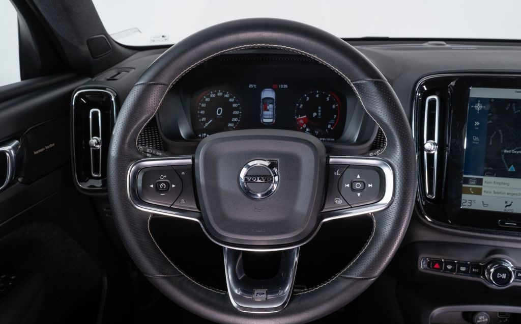 Volvo XC40 T4 R-Design foto 13