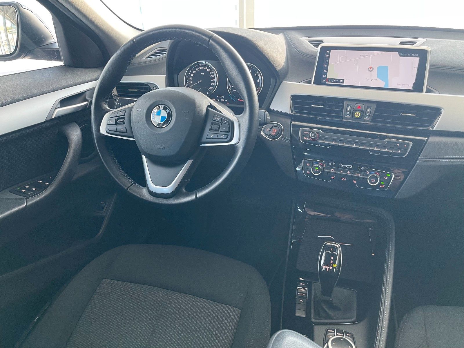 BMW X2 sD18i Aut. Advantage KAMERA AHK Unfallfrei foto 10