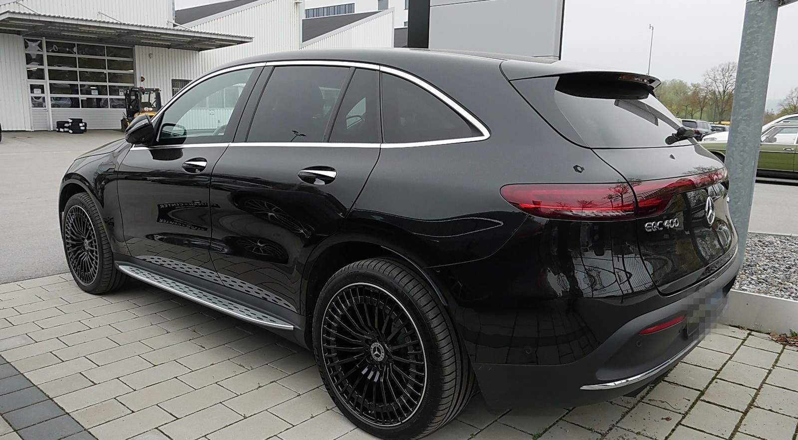 Mercedes-Benz EQC 400 4M AMG+MEMORY+SCHIEBEDACH+AHK+360°KAMERA foto 3