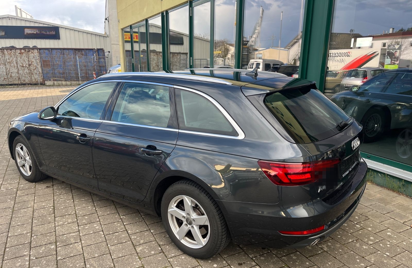 Audi A4 2.0 TDI S tronic sport Avant MMI LED foto 3