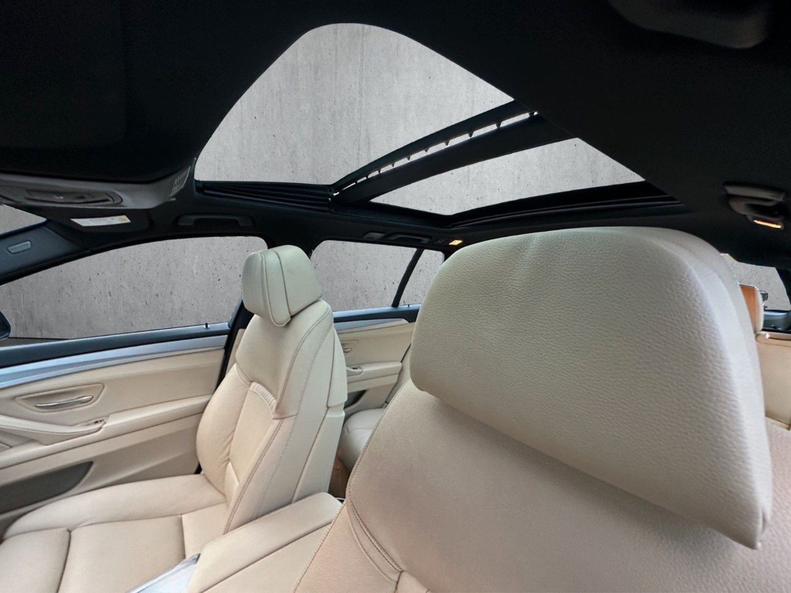 BMW 530 d xD M Sport LED Pano HUD AHK Memory LM 18 foto 11