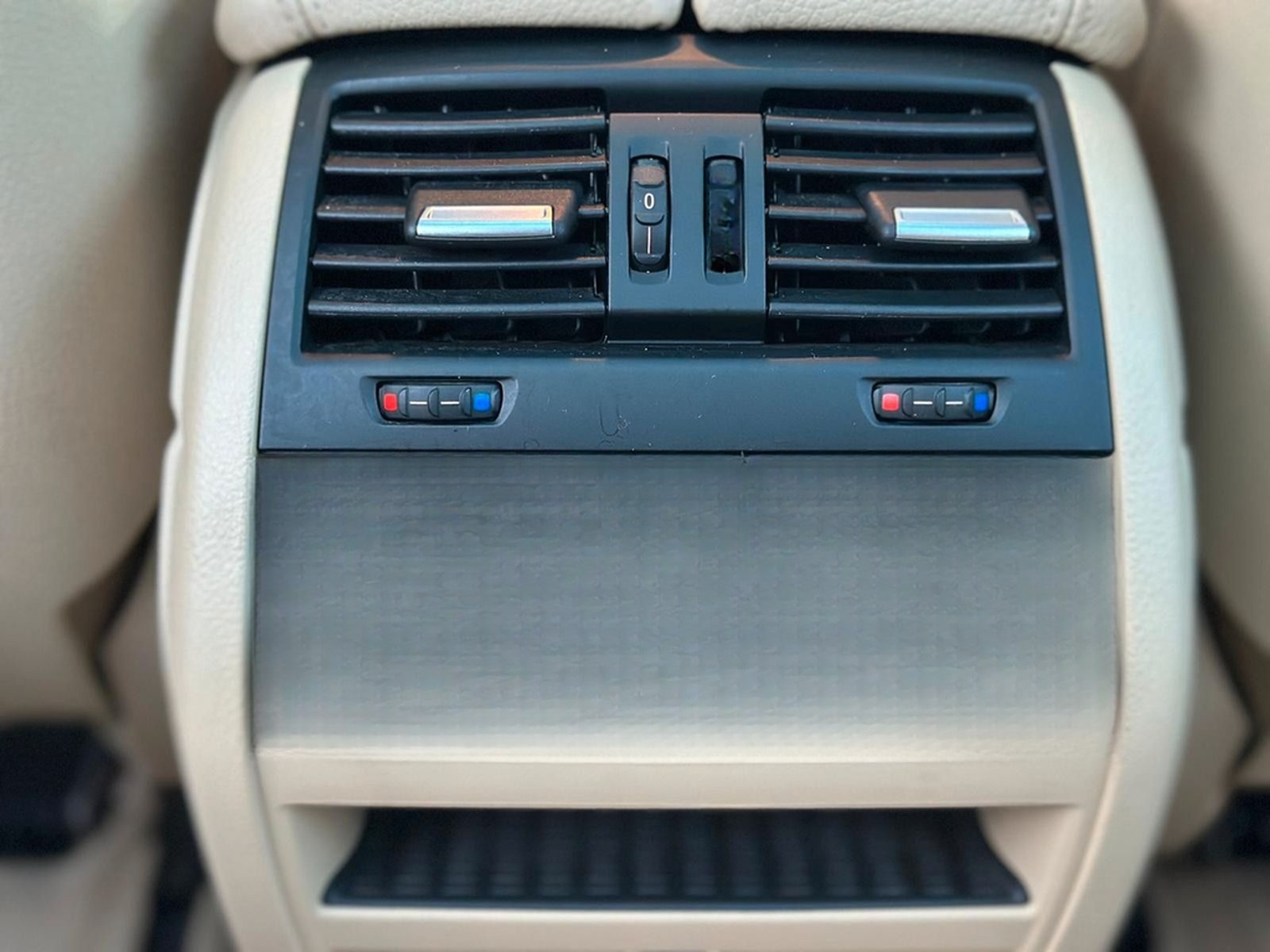 BMW 530 d xD M Sport LED Pano HUD AHK Memory LM 18 foto 33