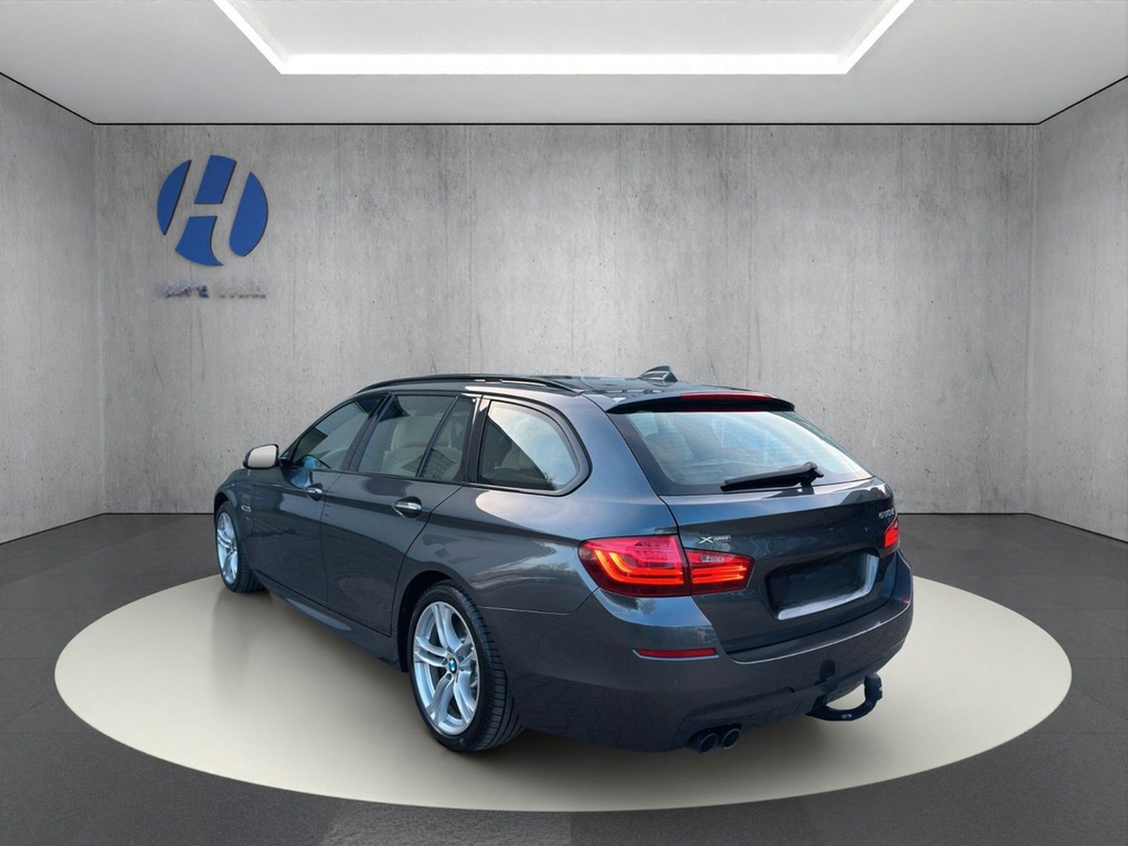 BMW 530 d xD M Sport LED Pano HUD AHK Memory LM 18 foto 5