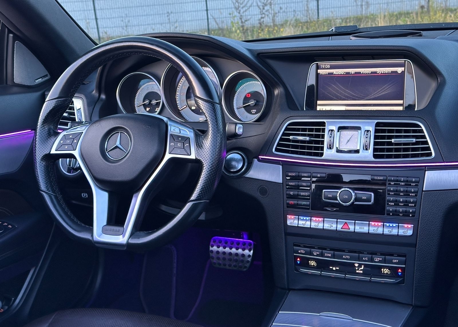 Mercedes-Benz E 250 Autom. Cabrio AMG Line foto 12