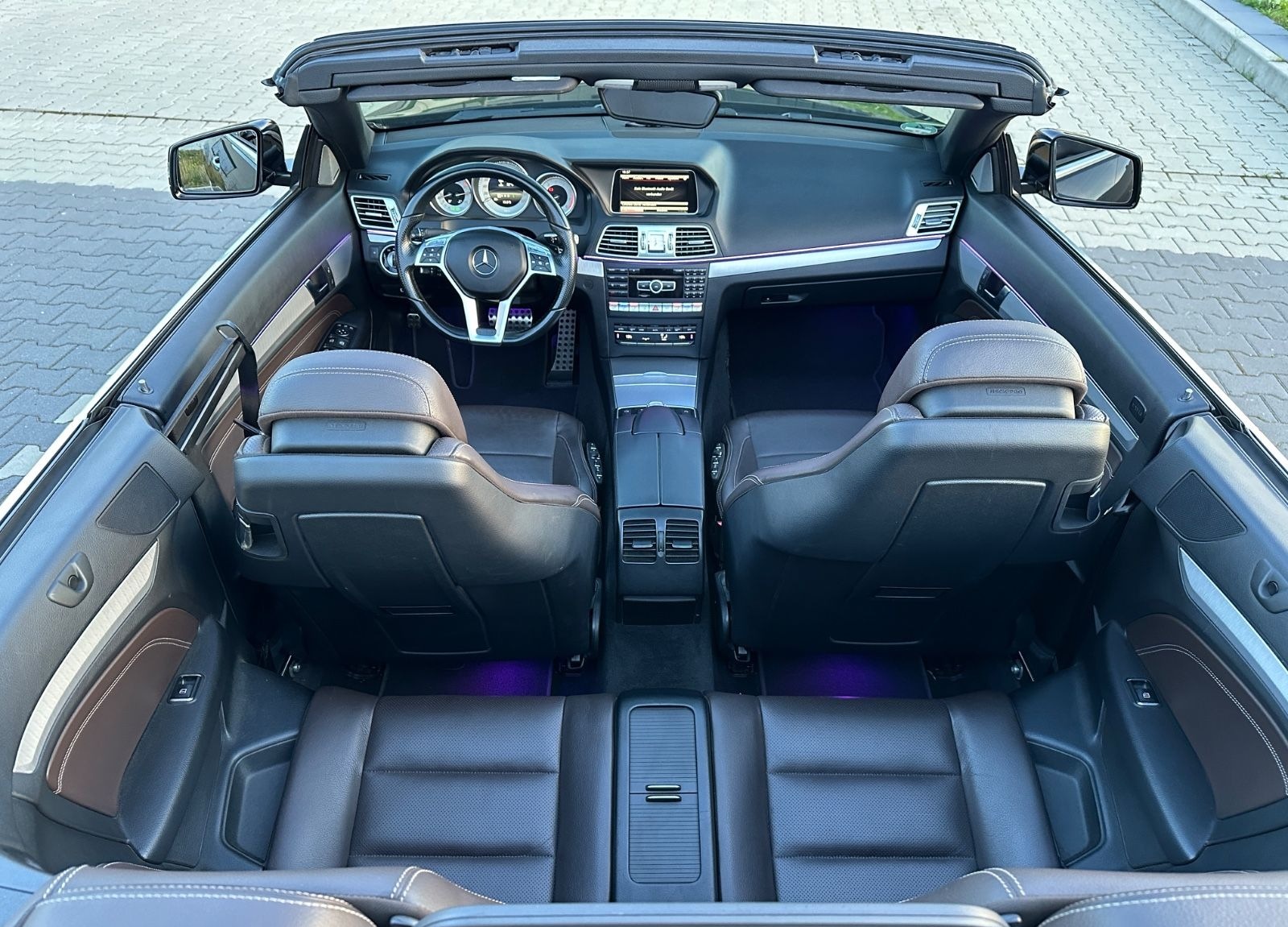 Mercedes-Benz E 250 Autom. Cabrio AMG Line foto 8