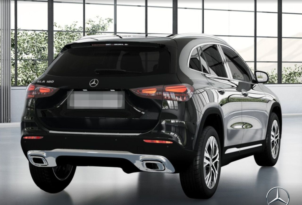 Mercedes-Benz GLA 180 PROGRESSIVE+360°+MULTIBEAM+TOTW+KEYLESS foto 4