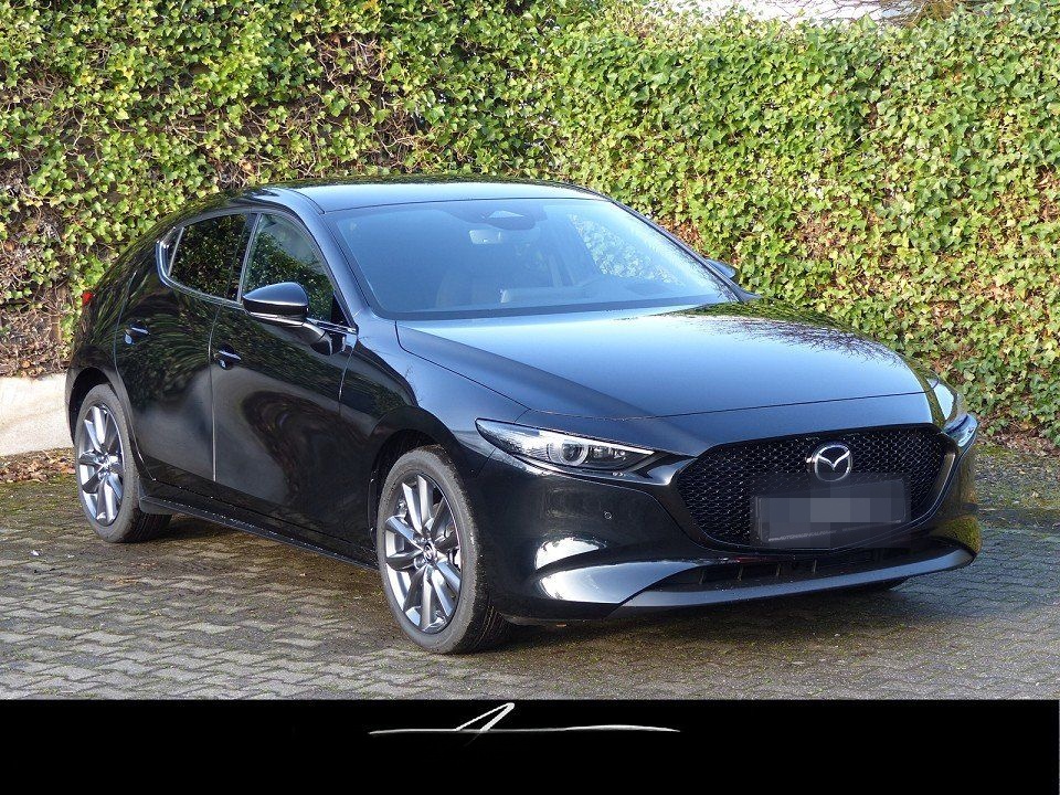 Mazda 3 2.5L e-SKYACTIV G 140ps 6AT FWD Exclusive-Line foto 1