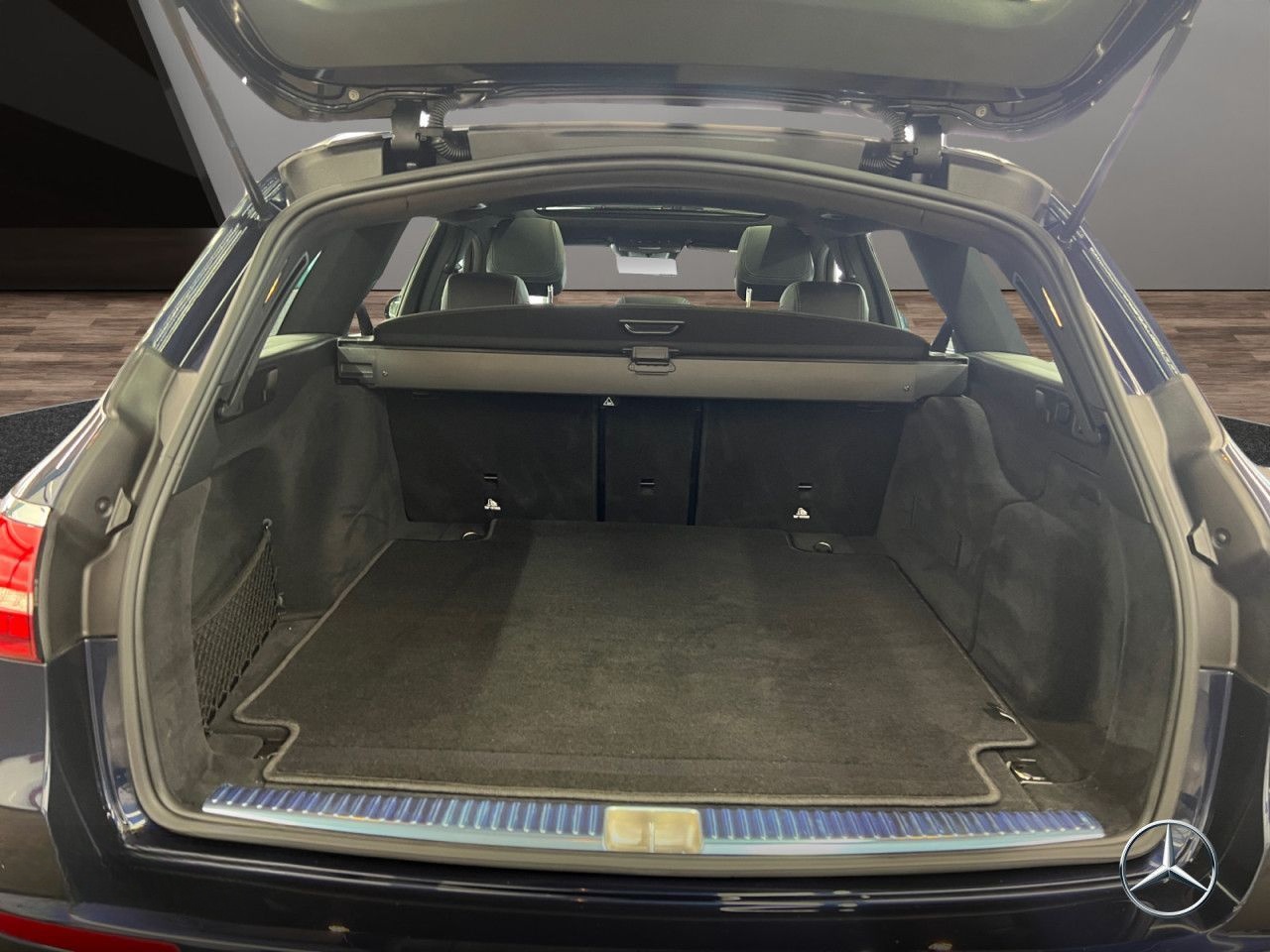 Mercedes-Benz E 300 d 4M T AMG/Fahrass/Pano/360°/HUD/Nappa foto 20